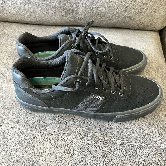 Bass Other - NWOT Bass Leather Tennis Shoes